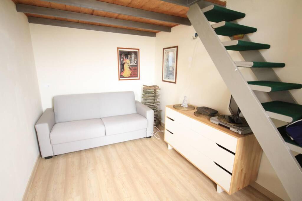 Bilocale Fronte Mare Apartment Marina Di Pisa Exterior photo